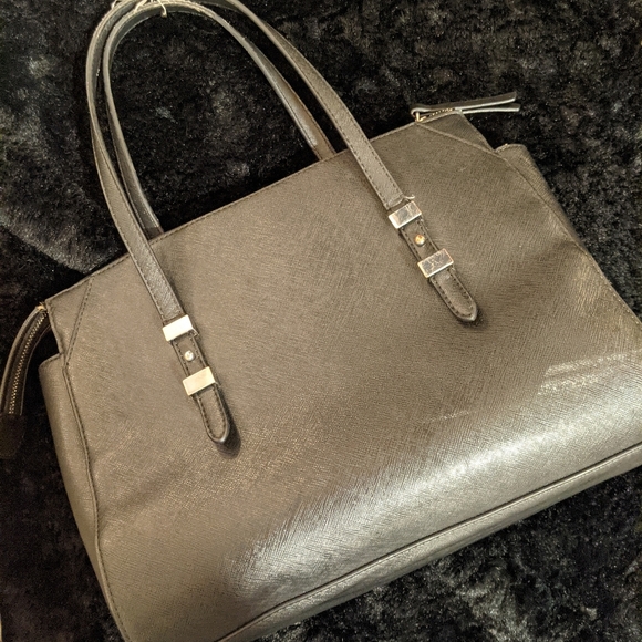 GUESS Women's GUC Medium Size Purse with Tiny Charm Bag - Picture 4 of 8